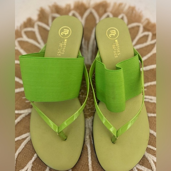 Mootsies Tootsies Green Color Closeout Stretch Fashion Green Sandals - Picture 1 of 2